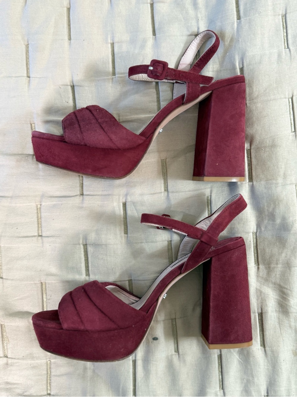 Uterque Women’s Burgundy Suede Platform Block Heel Sandals - Picture 4 of 7
